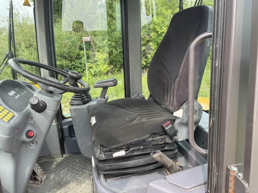 Volvo L30B PRO - Riteņu iekrāvējs: foto 4 Volvo L30B PRO - Riteņu iekrāvējs: foto 4