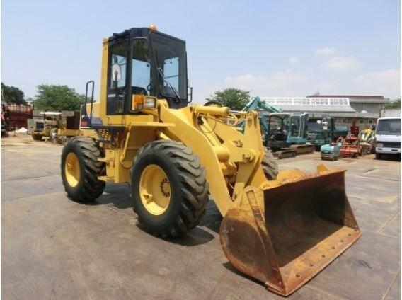 Komatsu wa100-1 - Riteņu iekrāvējs: foto 5 Komatsu wa100-1 - Riteņu iekrāvējs: foto 5
