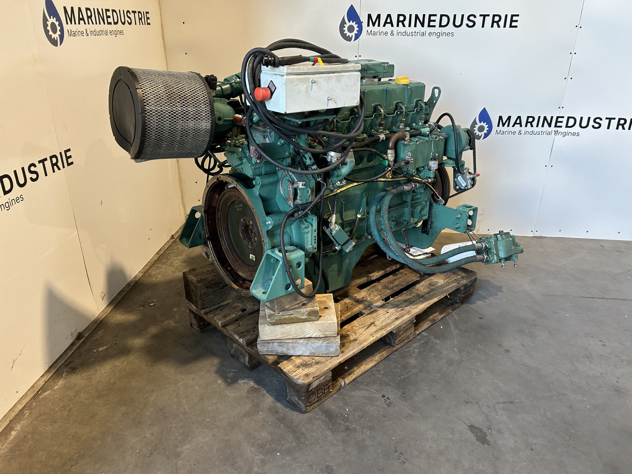 Volvo Penta D7C-B TA - Dzinējs - Citas iekārtas: foto 2 Volvo Penta D7C-B TA - Dzinējs - Citas iekārtas: foto 2
