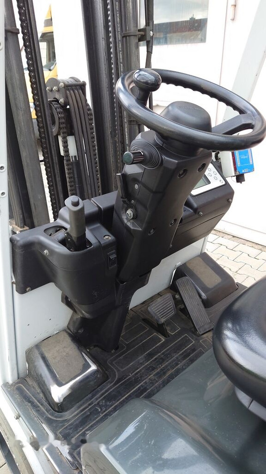 UniCarriers AG1N1L18Q - Elektroiekrāvējs: foto 3 UniCarriers AG1N1L18Q - Elektroiekrāvējs: foto 3