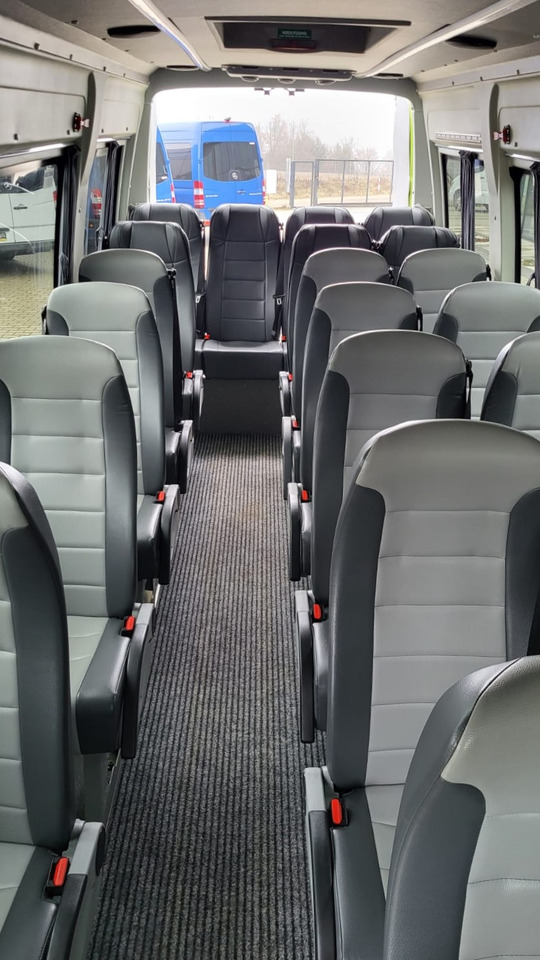 Mikroautobuss, Pasažieru furgons Iveco Daily 24 places + 4 standing: foto 9