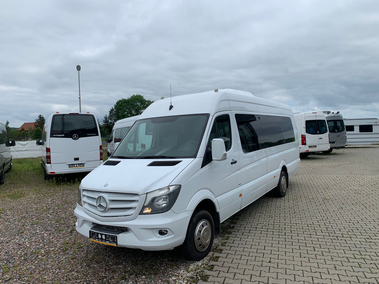 Mercedes Benz Sprinter 516 CDI - 24 Miejsca - Starppilsētu autobuss: foto 1 Mercedes Benz Sprinter 516 CDI - 24 Miejsca - Starppilsētu autobuss: foto 1