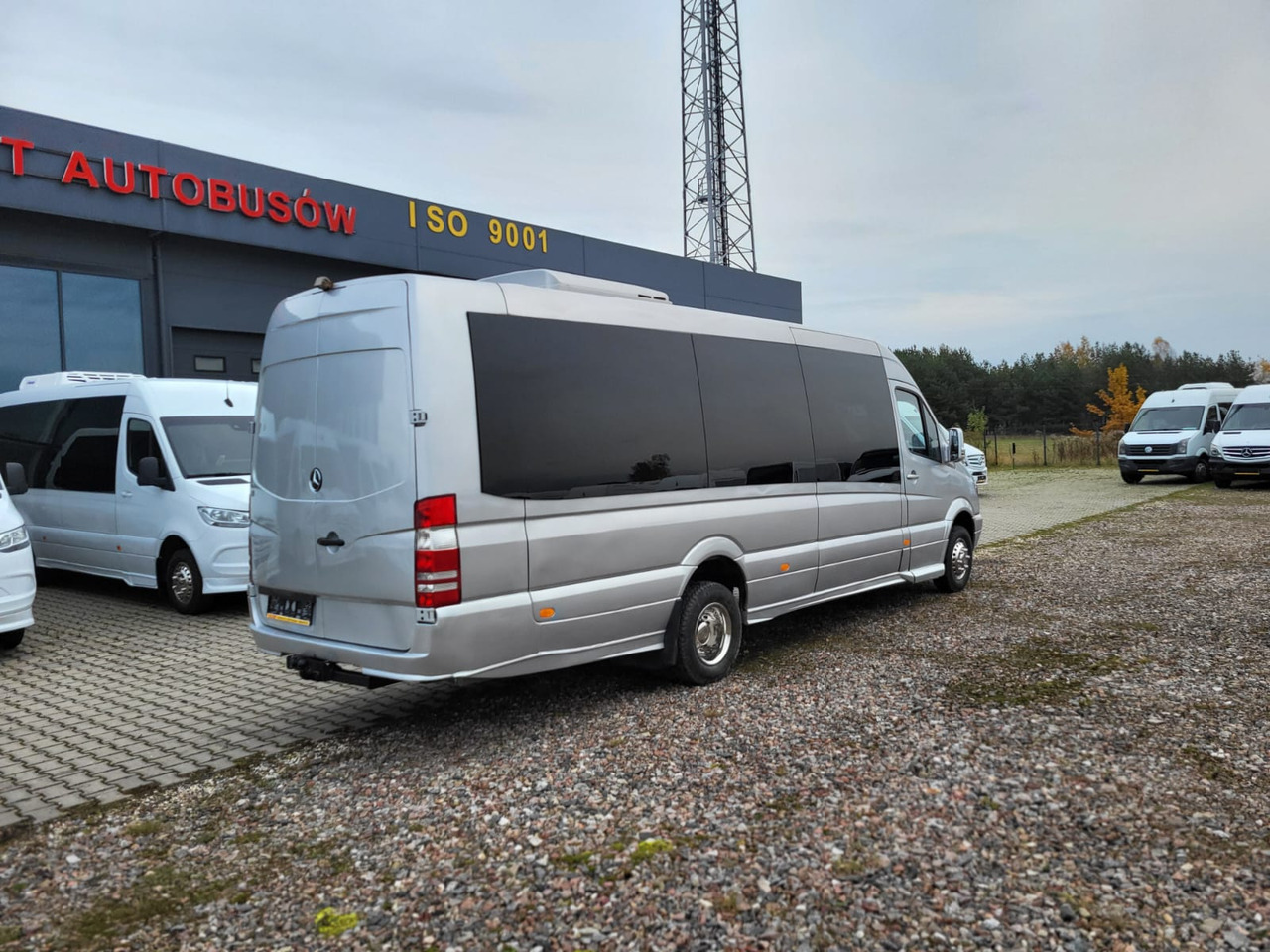 Mercedes-Benz Sprinter 519 CDI 24 places + 4 standing - Piepilsētas autobuss: foto 5 Mercedes-Benz Sprinter 519 CDI 24 places + 4 standing - Piepilsētas autobuss: foto 5