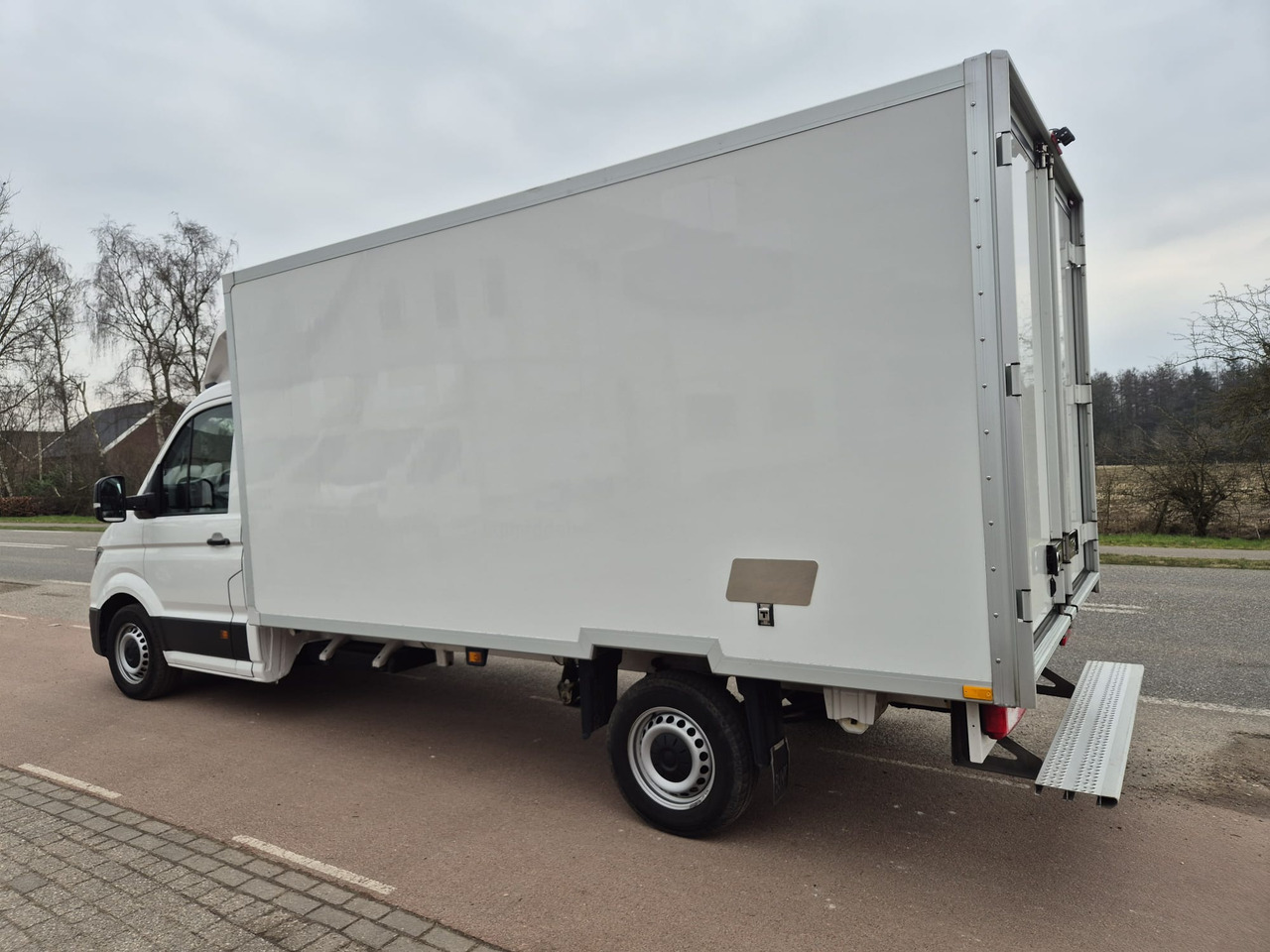 Volkswagen Crafter KOELWAGEN Volkswagen Crafter 177pk Lamberet Koelwagen FRC Koelwagen Bakwagen Kühlwagen Airco Cruise control - Komercauto refrižerators: foto 3 Volkswagen Crafter KOELWAGEN Volkswagen Crafter 177pk Lamberet Koelwagen FRC Koelwagen Bakwagen Kühlwagen Airco Cruise control - Komercauto refrižerators: foto 3