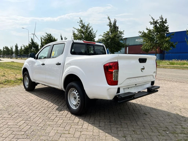 Nissan Navara 4x4 - 22 UNITS - 2.5 D Double Cab - XE - EURO 2 - NEW!! READY FOR WORK!!! - Pikaps, Kravas-pasažieru furgons: foto 3 Nissan Navara 4x4 - 22 UNITS - 2.5 D Double Cab - XE - EURO 2 - NEW!! READY FOR WORK!!! - Pikaps, Kravas-pasažieru furgons: foto 3
