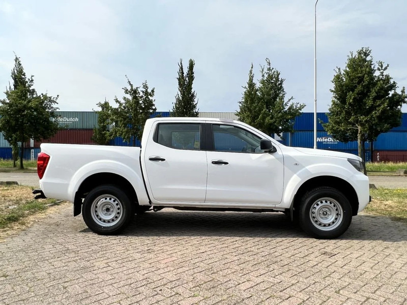 Nissan Navara 4x4 - 22 UNITS - 2.5 D Double Cab - XE - EURO 2 - NEW!! READY FOR WORK!!! - Pikaps, Kravas-pasažieru furgons: foto 5 Nissan Navara 4x4 - 22 UNITS - 2.5 D Double Cab - XE - EURO 2 - NEW!! READY FOR WORK!!! - Pikaps, Kravas-pasažieru furgons: foto 5