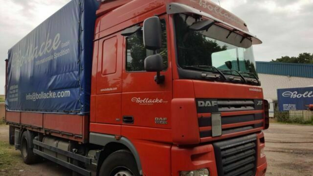 DAF 105-410 XF Plane Spriegel German Truck - Kravas automašīna ar tentu: foto 2 DAF 105-410 XF Plane Spriegel German Truck - Kravas automašīna ar tentu: foto 2
