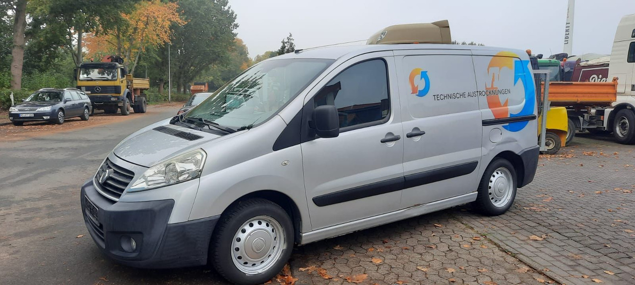 Fiat Scudo Klima 2xSchiebetür - Mazs furgons: foto 1 Fiat Scudo Klima 2xSchiebetür - Mazs furgons: foto 1