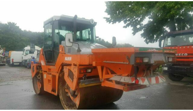 Hamm DV90 VO mit Streuer Klima Deutsche Maschine - Veltnis: foto 2 Hamm DV90 VO mit Streuer Klima Deutsche Maschine - Veltnis: foto 2