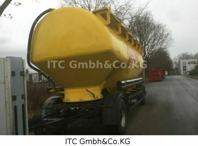 Huffermann Heitling Futter Silo - Piekabe cisterna: foto 2 Huffermann Heitling Futter Silo - Piekabe cisterna: foto 2
