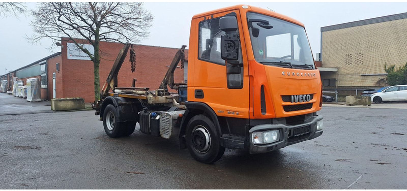 Iveco 80E18K 4x2 Absetzkipper - Būvgružu konteineru vedējs: foto 2 Iveco 80E18K 4x2 Absetzkipper - Būvgružu konteineru vedējs: foto 2