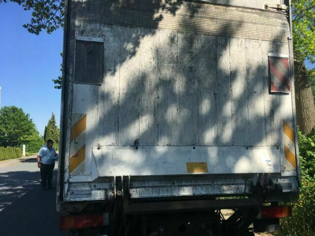 Iveco ML120 E22 Kühlkoffer LBW Deutsche Maschine - Kravas automašīna refrižerators: foto 4 Iveco ML120 E22 Kühlkoffer LBW Deutsche Maschine - Kravas automašīna refrižerators: foto 4