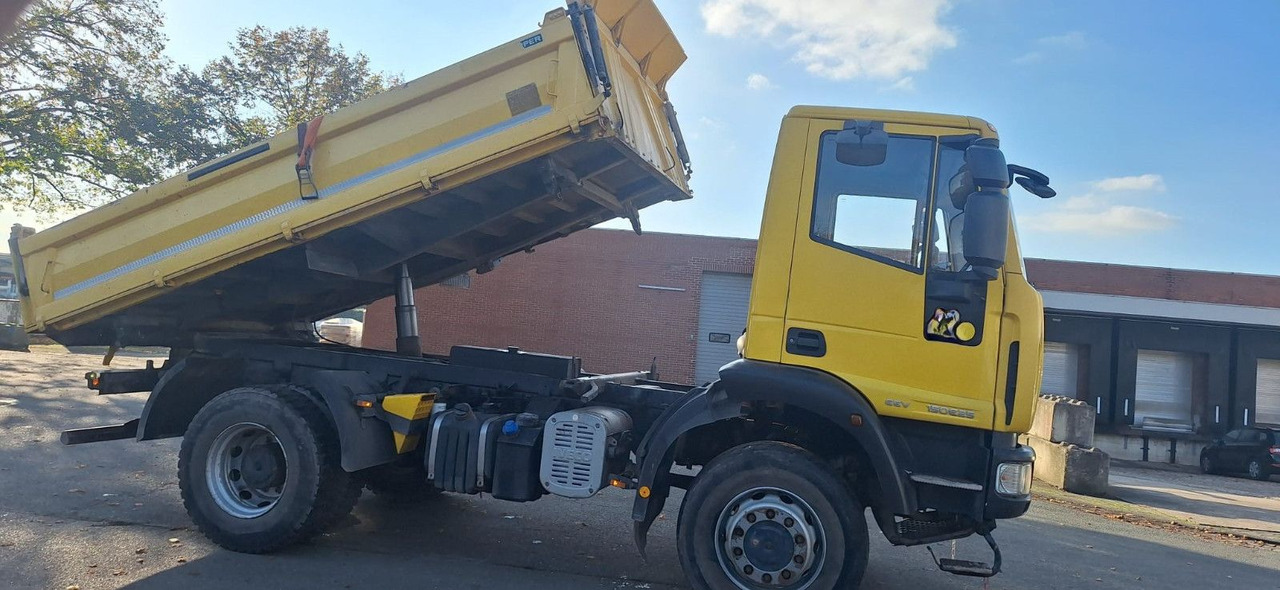 Iveco ML150E25 4x4 Kipper AHK org.93tkm 1-Hand - Kravas automašīna pašizgāzējs: foto 4 Iveco ML150E25 4x4 Kipper AHK org.93tkm 1-Hand - Kravas automašīna pašizgāzējs: foto 4