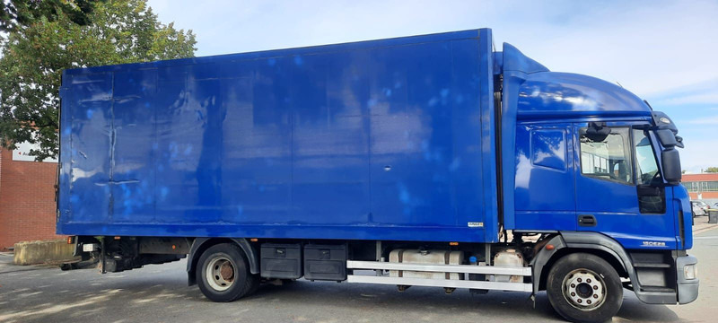Iveco ML150E28 Koffer - Kravas automašīna ar slēgto virsbūvi: foto 3 Iveco ML150E28 Koffer - Kravas automašīna ar slēgto virsbūvi: foto 3
