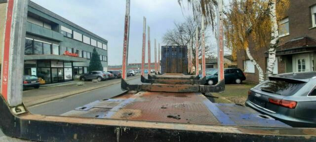 Kässbohrer SCV Plattform Mit Rungen 3 Achser - Kokvedēja puspiekabe: foto 4 Kässbohrer SCV Plattform Mit Rungen 3 Achser - Kokvedēja puspiekabe: foto 4
