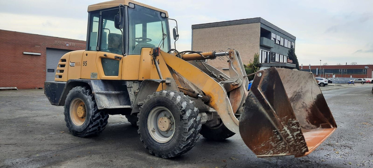 Komatsu WA95-3 - Riteņu iekrāvējs: foto 2 Komatsu WA95-3 - Riteņu iekrāvējs: foto 2