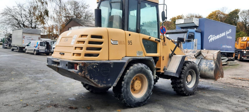 Komatsu WA95-3 - Riteņu iekrāvējs: foto 3 Komatsu WA95-3 - Riteņu iekrāvējs: foto 3