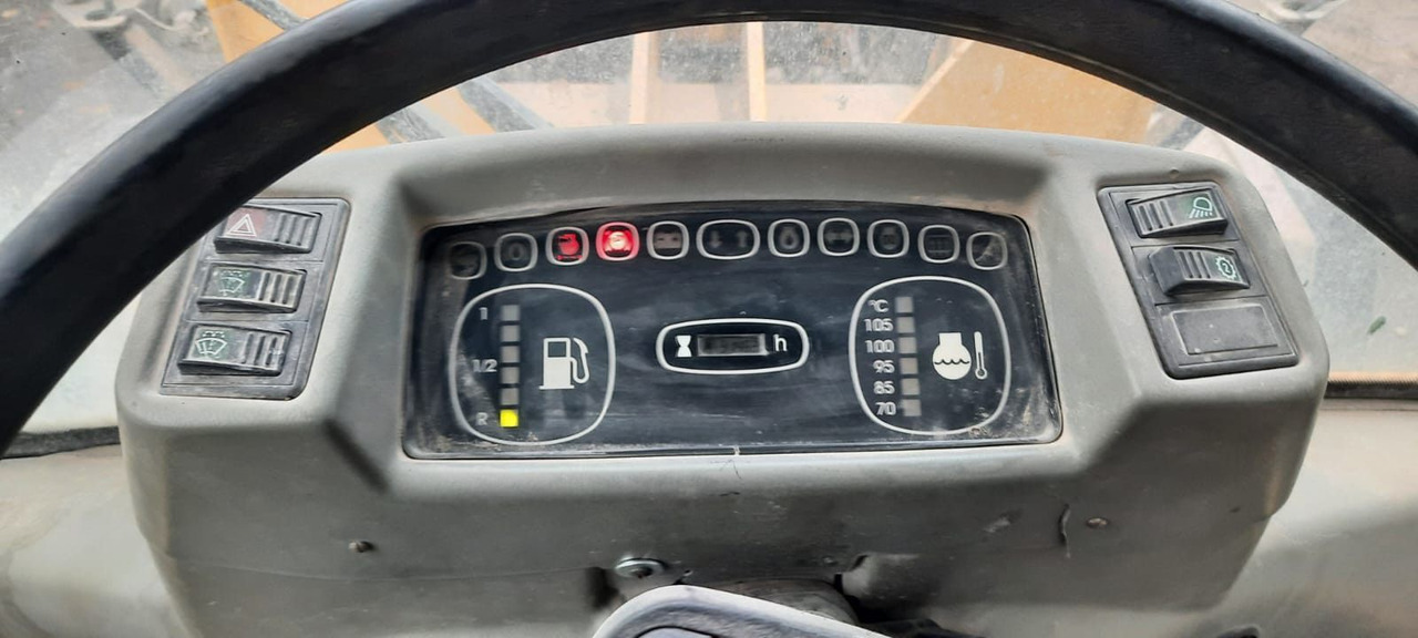 Komatsu WA95-3 - Riteņu iekrāvējs: foto 5 Komatsu WA95-3 - Riteņu iekrāvējs: foto 5