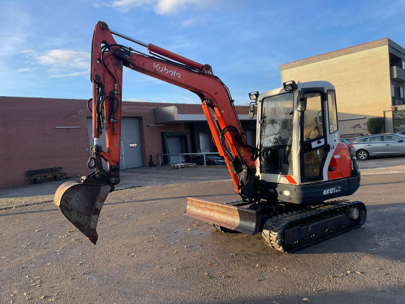 Kubota KX121-3 - Mini-ekskavators: foto 2 Kubota KX121-3 - Mini-ekskavators: foto 2