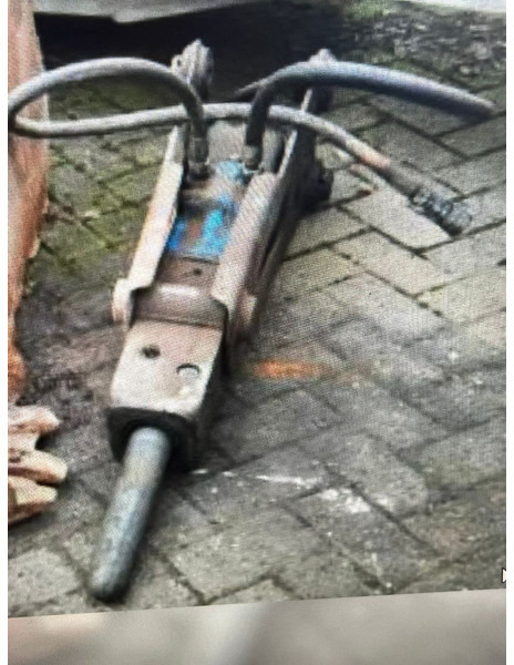 Kubota Stemmhammer - Hidrauliskais āmurs - Celtniecības tehnika: foto 1 Kubota Stemmhammer - Hidrauliskais āmurs - Celtniecības tehnika: foto 1