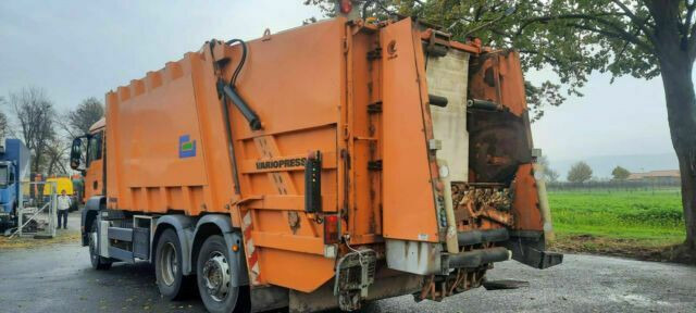 MAN 26.320 Müllwagen Faun Variopress - Atkritumu vedējs: foto 4 MAN 26.320 Müllwagen Faun Variopress - Atkritumu vedējs: foto 4