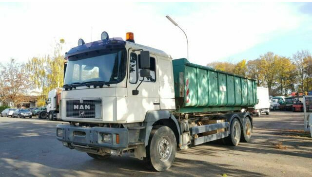 MAN 27.403MAN 6x4 Abroller/Kipper Mulde - Kravas automašīna pašizgāzējs: foto 1 MAN 27.403MAN 6x4 Abroller/Kipper Mulde - Kravas automašīna pašizgāzējs: foto 1