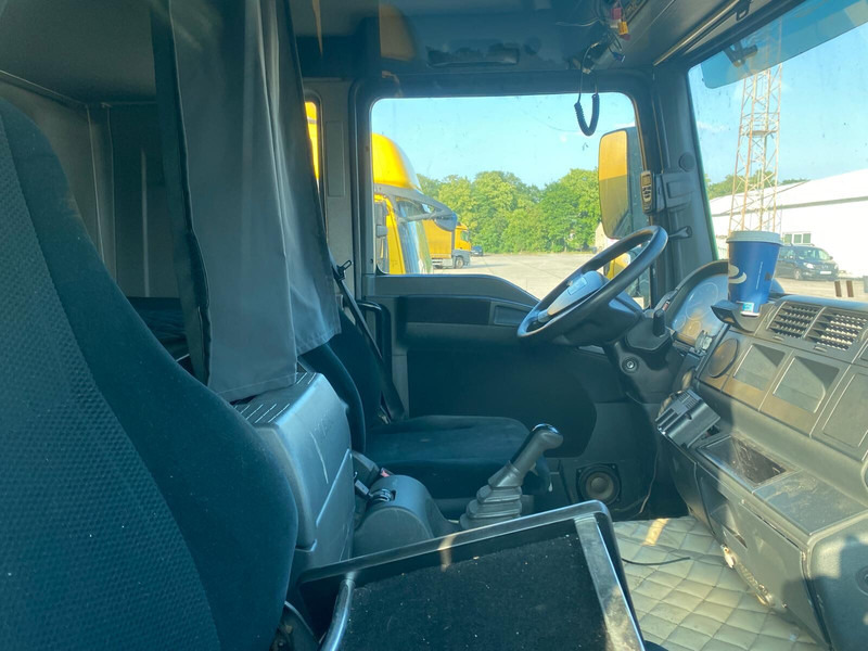 MAN TGL 12.250 Plane/Spr. LBW Klima AHK - Kravas automašīna ar tentu: foto 4 MAN TGL 12.250 Plane/Spr. LBW Klima AHK - Kravas automašīna ar tentu: foto 4