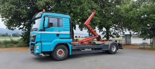 MAN TGS 18.440 Abroller mit Funk +Kran vor. - Pacēlājs ar āķi, Kravas auto ar manipulatoru: foto 5 MAN TGS 18.440 Abroller mit Funk +Kran vor. - Pacēlājs ar āķi, Kravas auto ar manipulatoru: foto 5