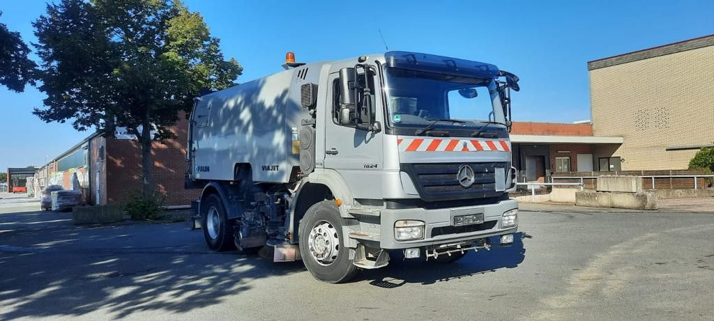Mercedes-Benz 1824 Axor - Ielu tīrīšanas mašīna: foto 2 Mercedes-Benz 1824 Axor - Ielu tīrīšanas mašīna: foto 2