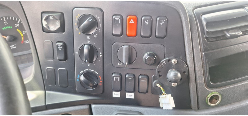 Šasija kravas automašīna Mercedes-Benz 1833 2 Achser für BDF mit LBW: foto 8