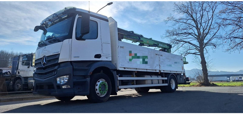 Mercedes-Benz 1835 Antos 4x2 Klima 1-Hand - Bortu kravas automašīna/ Platforma, Kravas auto ar manipulatoru: foto 1 Mercedes-Benz 1835 Antos 4x2 Klima 1-Hand - Bortu kravas automašīna/ Platforma, Kravas auto ar manipulatoru: foto 1