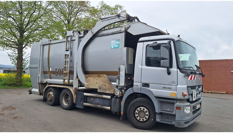 Mercedes-Benz 2532 Actros Überkopflader - Atkritumu vedējs: foto 3 Mercedes-Benz 2532 Actros Überkopflader - Atkritumu vedējs: foto 3