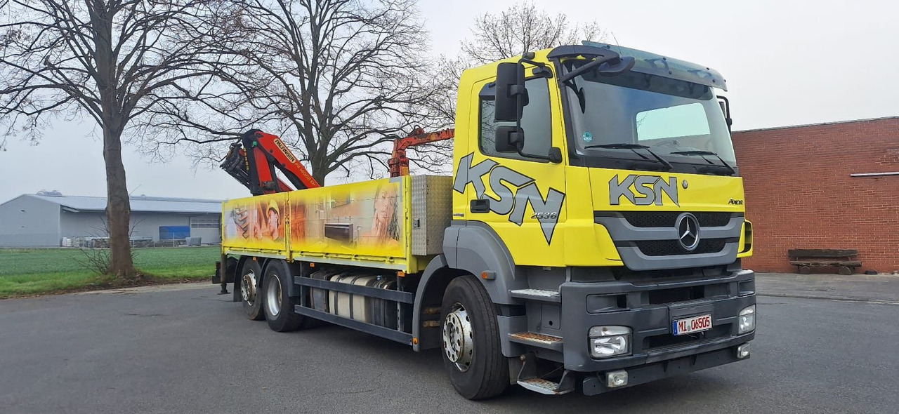 Mercedes-Benz 2636 Axor 3-Achser 6x2 mit Kran PK14002+Funk - Bortu kravas automašīna/ Platforma, Kravas auto ar manipulatoru: foto 1 Mercedes-Benz 2636 Axor 3-Achser 6x2 mit Kran PK14002+Funk - Bortu kravas automašīna/ Platforma, Kravas auto ar manipulatoru: foto 1