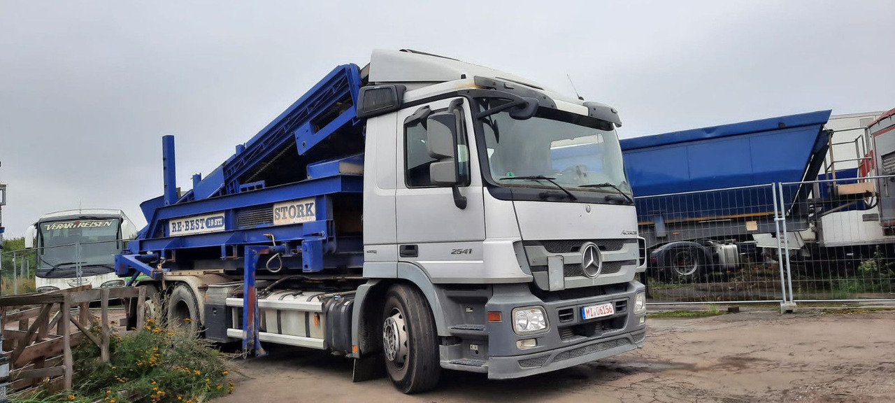 Mercedes-Benz 2641K 6x2 Abroller Klima - Pacēlājs ar āķi: foto 1 Mercedes-Benz 2641K 6x2 Abroller Klima - Pacēlājs ar āķi: foto 1