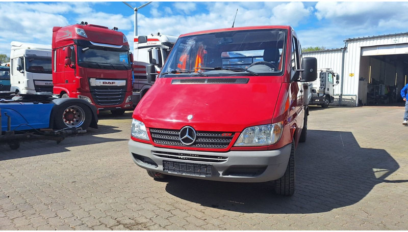 Mercedes-Benz 300-serie 313 Pritsche Doppelkabine - Automašīna ar kravas platformu, Kravas-pasažieru furgons: foto 3 Mercedes-Benz 300-serie 313 Pritsche Doppelkabine - Automašīna ar kravas platformu, Kravas-pasažieru furgons: foto 3