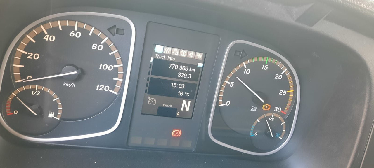 Mercedes-Benz 816 Atego 4x2 Plane Spriegel Klima - Furgons ar tentu: foto 4 Mercedes-Benz 816 Atego 4x2 Plane Spriegel Klima - Furgons ar tentu: foto 4