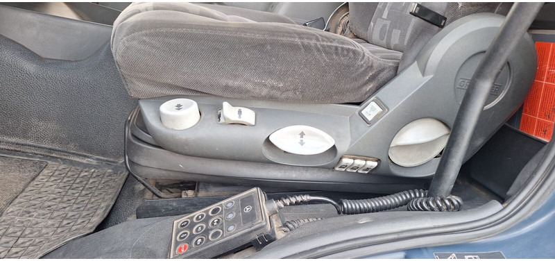 Kravas automašīna ar slēgto virsbūvi Mercedes-Benz Atego 1223: foto 9 Kravas automašīna ar slēgto virsbūvi Mercedes-Benz Atego 1223: foto 9