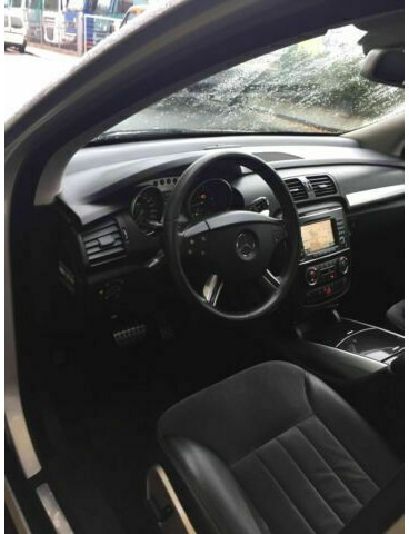 Mercedes-Benz R-Klasse 320 CDI L 4Matic 7G-TRONIC DPF AMG-Paket - Vieglā automašīna: foto 3 Mercedes-Benz R-Klasse 320 CDI L 4Matic 7G-TRONIC DPF AMG-Paket - Vieglā automašīna: foto 3