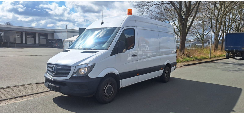 Mercedes-Benz Sprinter II Kasten 216CDI Lang/Hoch - Mazs furgons: foto 3 Mercedes-Benz Sprinter II Kasten 216CDI Lang/Hoch - Mazs furgons: foto 3