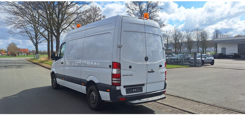 Mercedes-Benz Sprinter II Kasten 216CDI Lang/Hoch - Mazs furgons: foto 4 Mercedes-Benz Sprinter II Kasten 216CDI Lang/Hoch - Mazs furgons: foto 4
