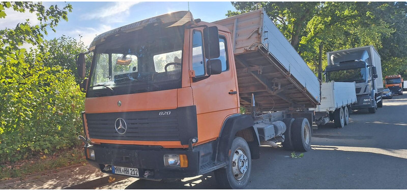 Mercedes-Benz - Kravas automašīna pašizgāzējs: foto 3 Mercedes-Benz - Kravas automašīna pašizgāzējs: foto 3