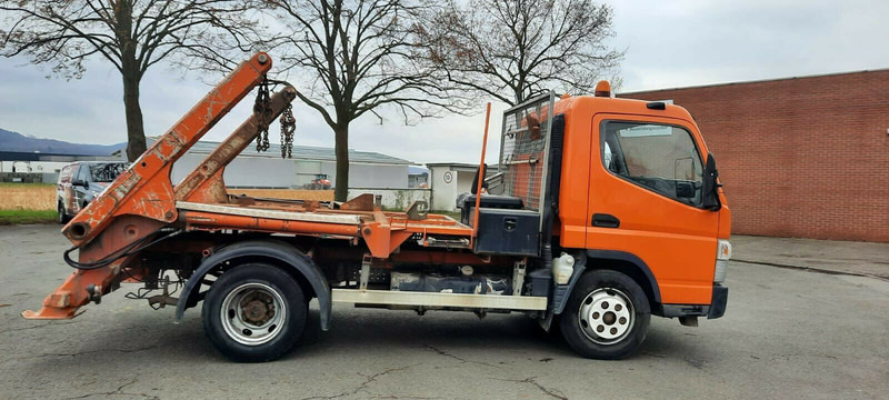 Mitsubishi Canter Absetzer Klima AHK Diff/Sperre - Būvgružu konteineru vedējs: foto 5 Mitsubishi Canter Absetzer Klima AHK Diff/Sperre - Būvgružu konteineru vedējs: foto 5