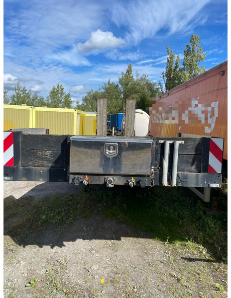 Müller-Mitteltal - Puspiekabe zema profila platforma: foto 5 Müller-Mitteltal - Puspiekabe zema profila platforma: foto 5