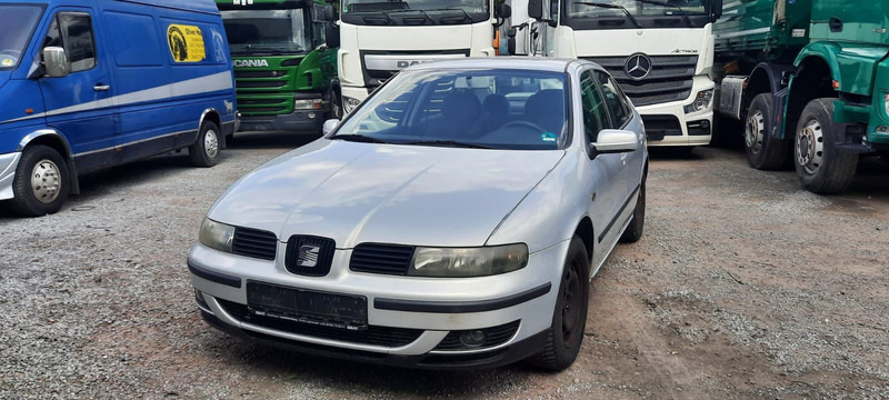 SEAT Toledo Signo 1,8 20V Autom - Vieglā automašīna: foto 2 SEAT Toledo Signo 1,8 20V Autom - Vieglā automašīna: foto 2