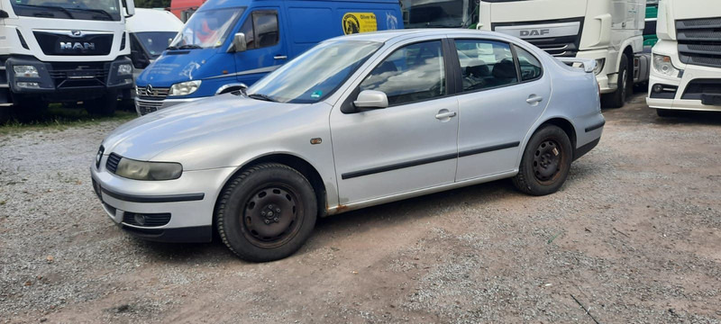 SEAT Toledo Signo 1,8 20V Autom - Vieglā automašīna: foto 4 SEAT Toledo Signo 1,8 20V Autom - Vieglā automašīna: foto 4