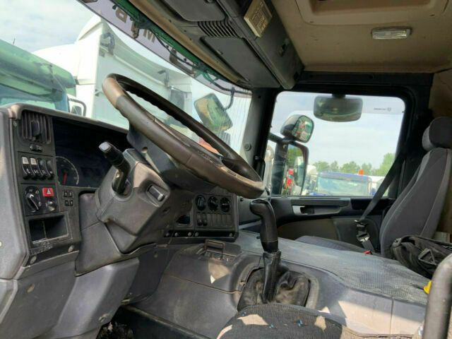 Scania P340PS 8x4 Blatt/Blatt 1-Hand - Betonvedējs: foto 4 Scania P340PS 8x4 Blatt/Blatt 1-Hand - Betonvedējs: foto 4