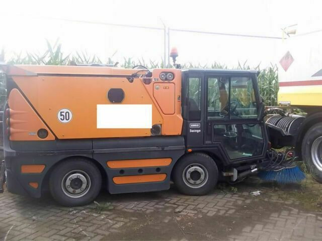 Schmidt Compact 200 German Maschine - Ielu tīrīšanas mašīna: foto 1 Schmidt Compact 200 German Maschine - Ielu tīrīšanas mašīna: foto 1