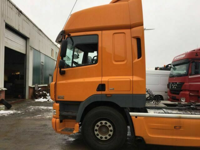 DAF CF85-410 G.Haus 2xBett ZF/Schalter 2-Kreishydr - Vilcējs: foto 2 DAF CF85-410 G.Haus 2xBett ZF/Schalter 2-Kreishydr - Vilcējs: foto 2