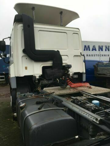DAF CF85-410 G.Haus ZF-Schalter German Truck - Vilcējs: foto 3 DAF CF85-410 G.Haus ZF-Schalter German Truck - Vilcējs: foto 3