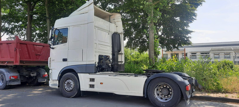 DAF XF106-460PS 1-Hand - Vilcējs: foto 3 DAF XF106-460PS 1-Hand - Vilcējs: foto 3